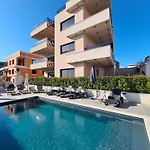 Appartement Rose Garden Sveti Filip i Jakov