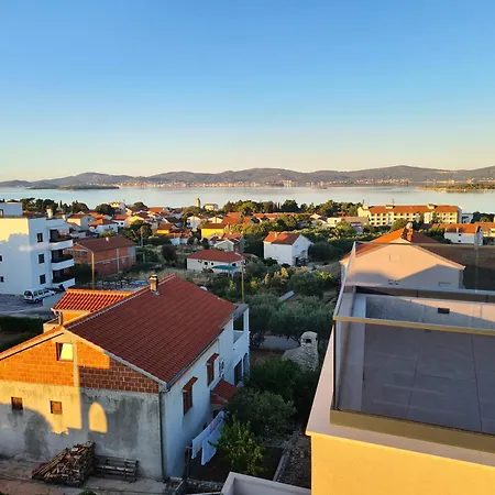 Rose Garden Apartmán Sveti Filip i Jakov