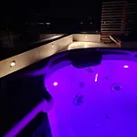 Rose Garden شقة *