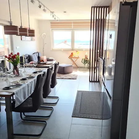 Rose Garden Apartment